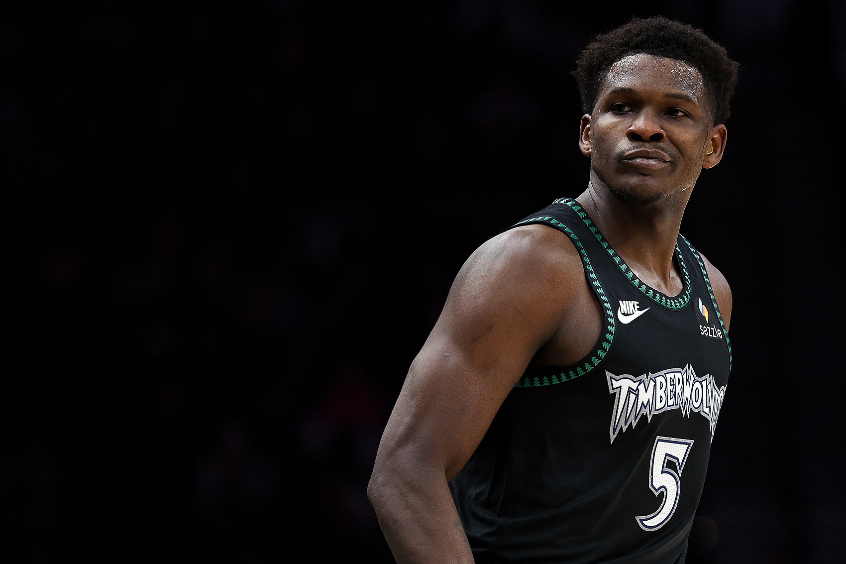 开云-解说:大人时代变了 爱德华兹今年没进首发真可惜 东部还挺合理的