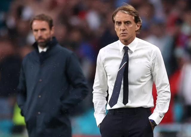 开云体育入口-小唐:糟糕开局本会让我们完蛋 椰子:空气弥漫神奇